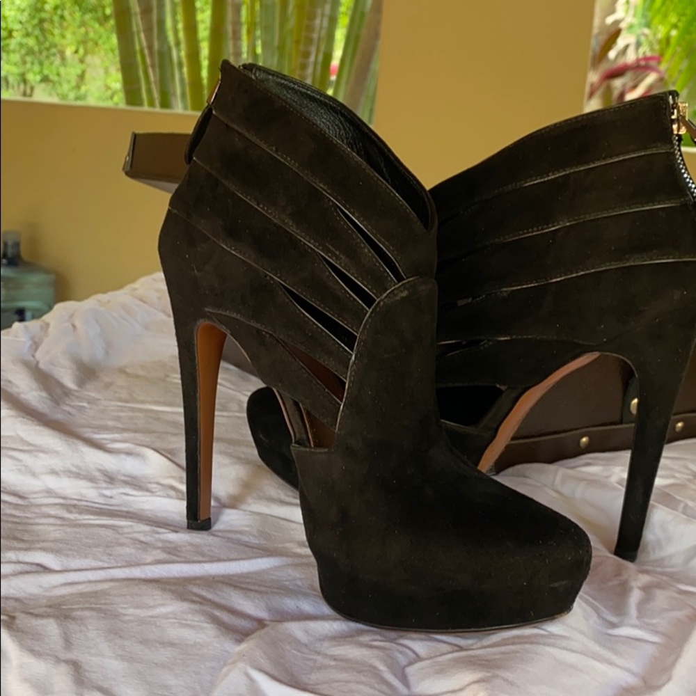 Alaia Booties